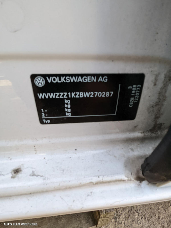 2011 VOLKSWAGEN GOLF LEFT REAR DOOR SLIDING