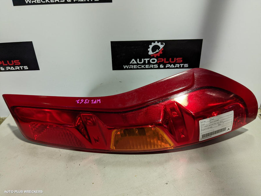 2009 Nissan Xtrail Right Taillight