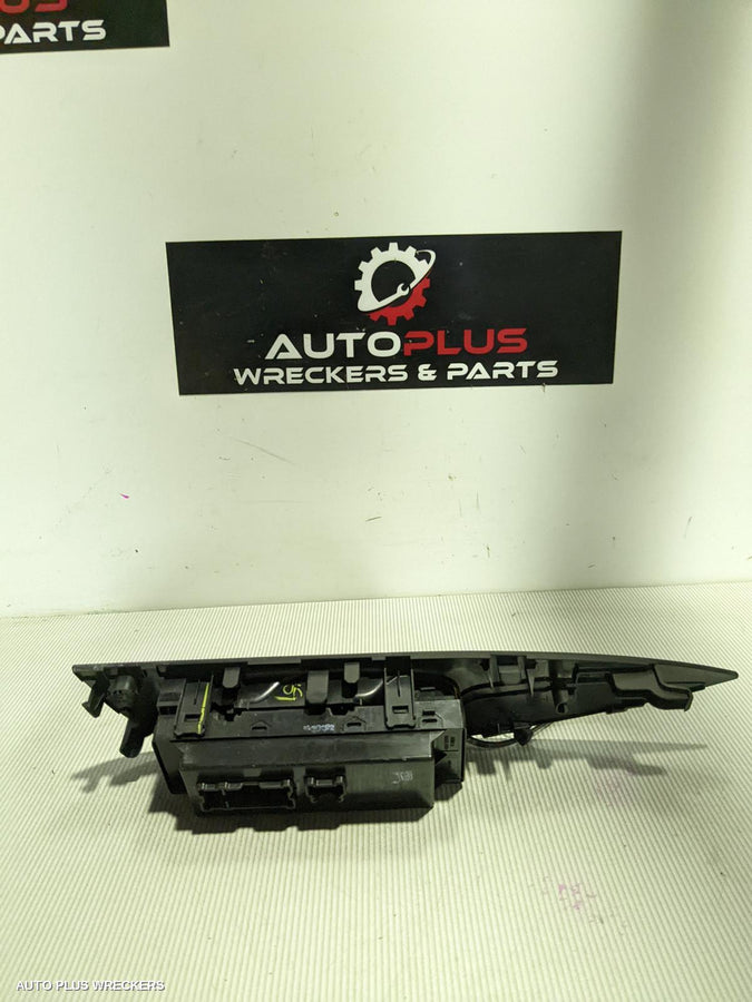 2017 Nissan Qashqai Pwr Dr Wind Switch