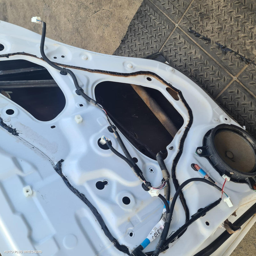 2012 Toyota Prado Right Rear Door Sliding