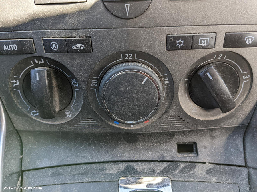 2013 Holden Captiva Pwr Dr Wind Switch