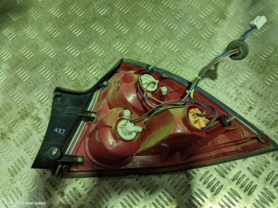 2004 Holden Commodore Left Taillight