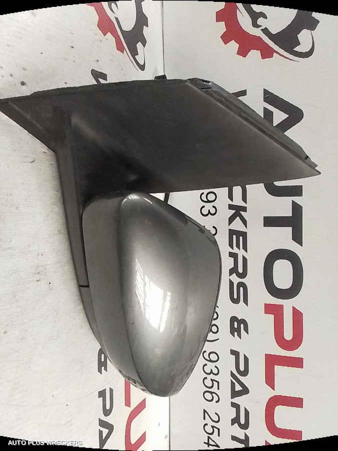 2010-2014 Volkswagen Polo Left Door Mirror