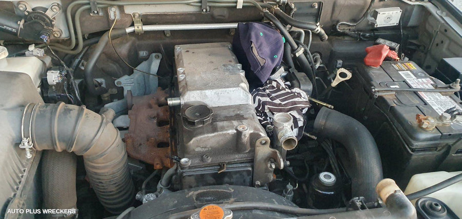 2005 Mitsubishi Pajero Bonnet