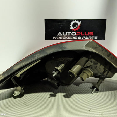 2009 Chrysler Sebring Right Taillight