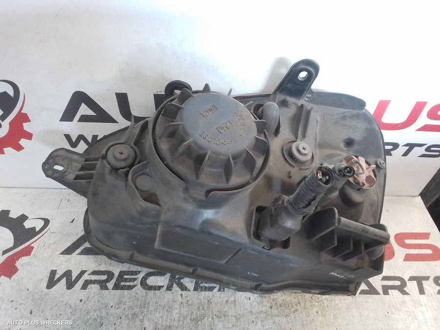 2004 Hyundai Santa Fe Right Headlamp