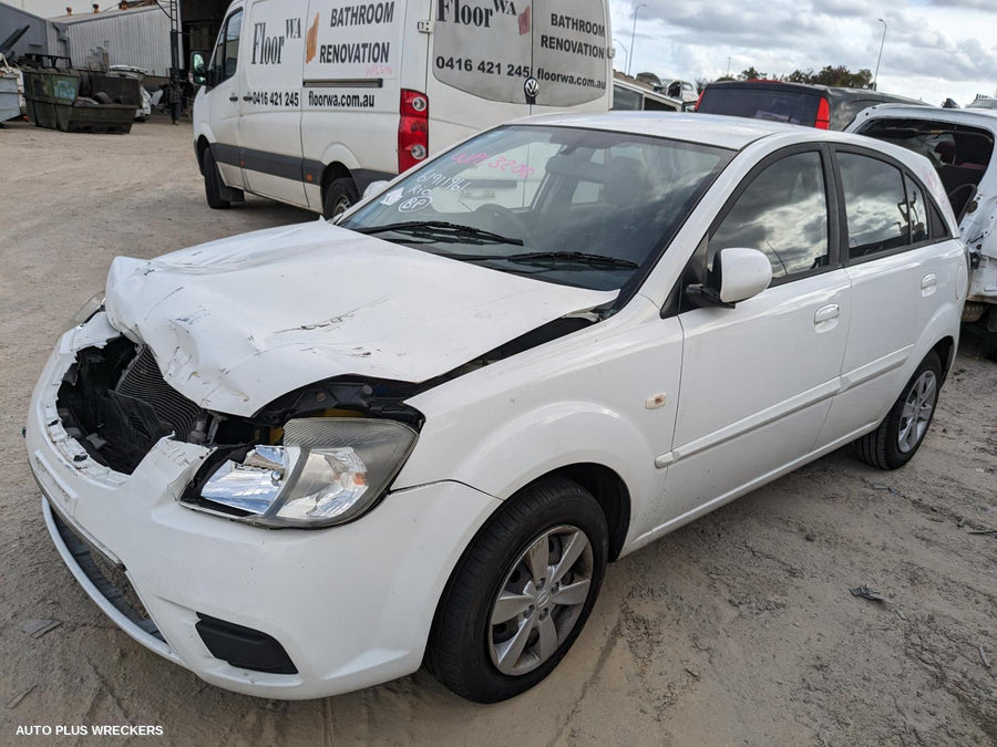 2011 Kia Rio Left Rear Door Window