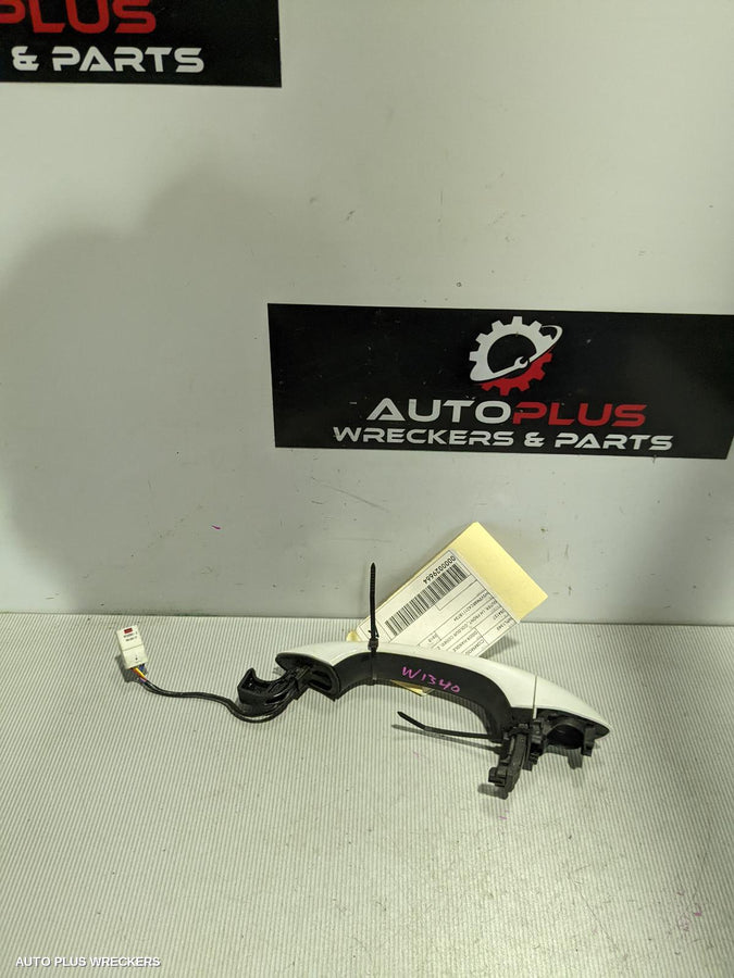 2018 Holden Commodore Door Handle