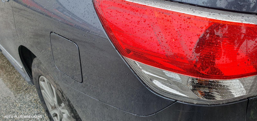 2013 Nissan Pathfinder Left Front Door