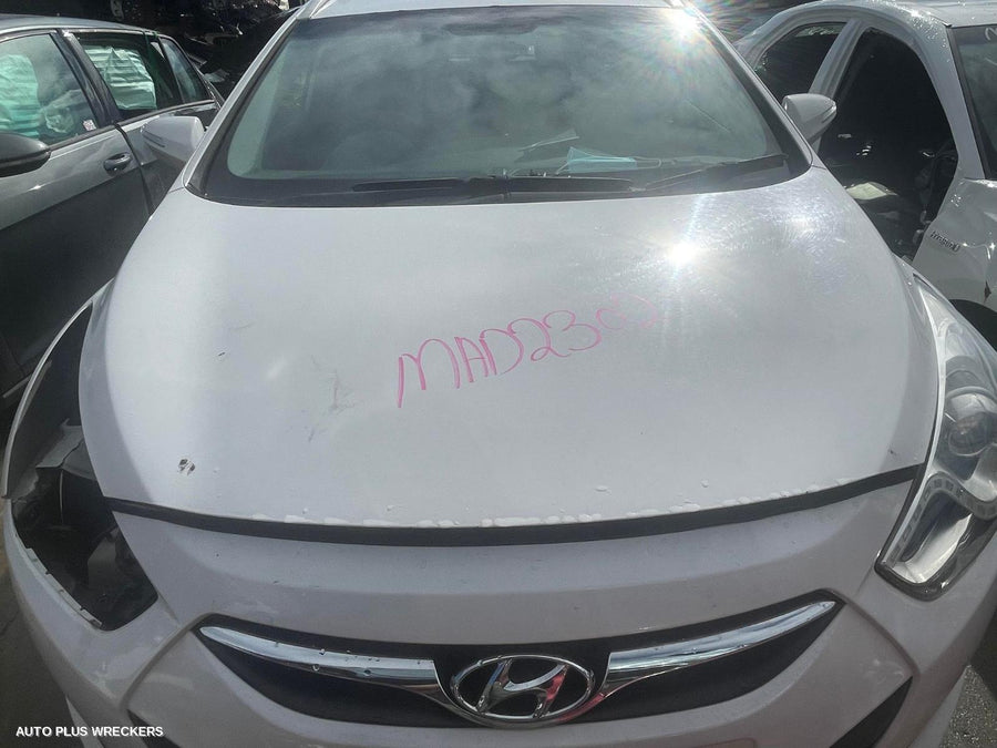 2014 Hyundai I40 Radiator Support