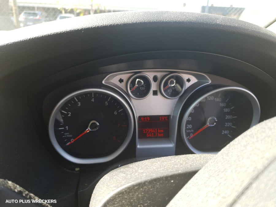 2010 Ford Focus Right Headlamp