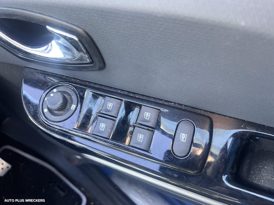 2015 Renault Clio Sunvisor