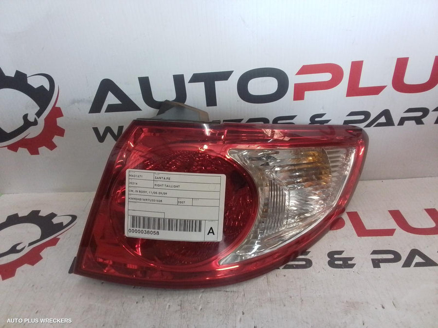 2007 Hyundai Santa Fe Right Taillight