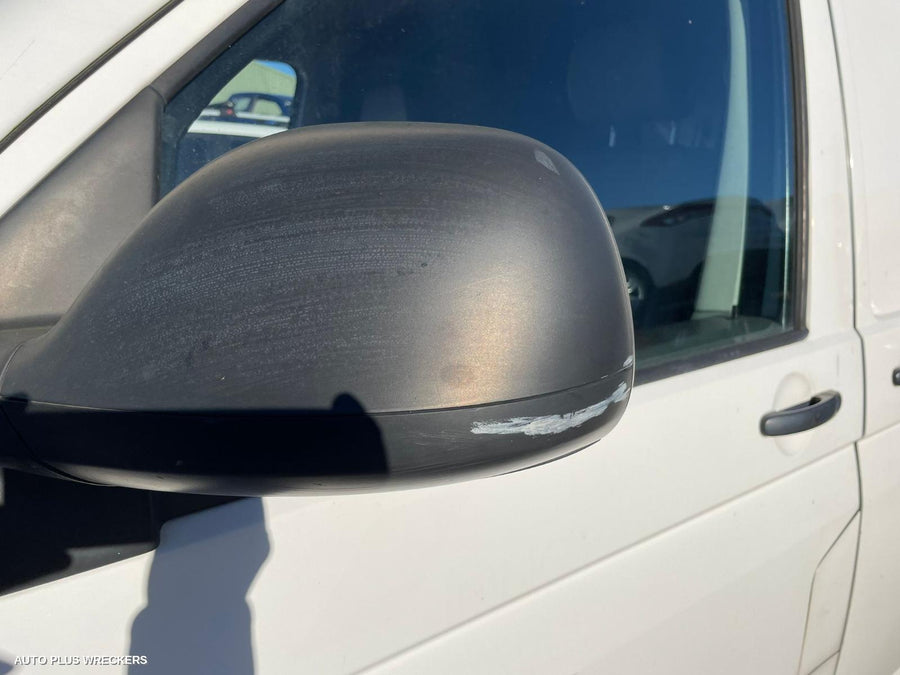 2011 Volkswagen Transporter Front Seat