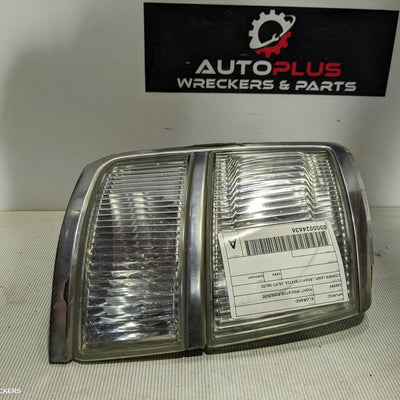 1999 Nissan Elgrand Right Indicator Fog Side