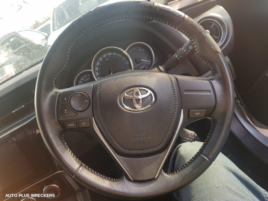 2016 Toyota Corolla Courtesy Light