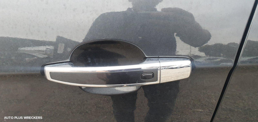 2016 Holden Captiva Overflow Bottle