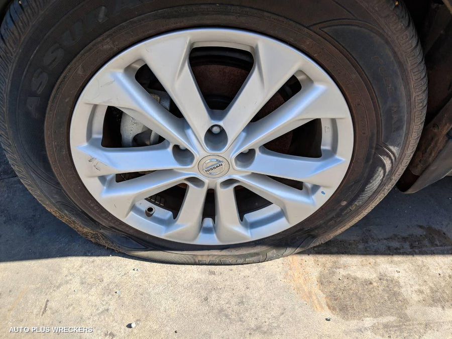 2014 Nissan Xtrail Left Front Window Reg Motor