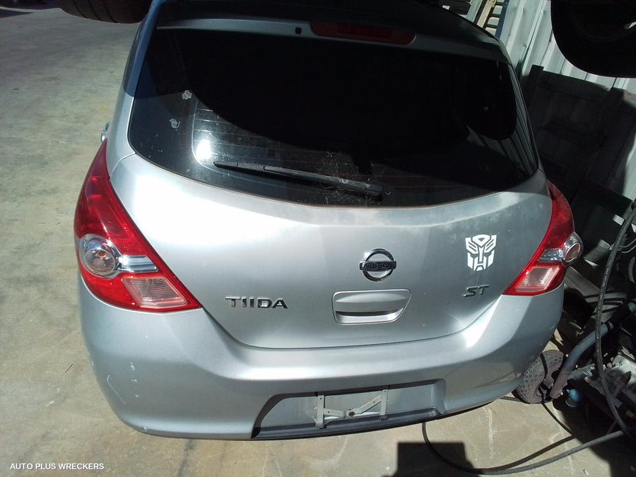 2011 Nissan Tiida Fan
