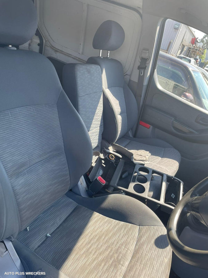 2010 Hyundai Iload/imax Seatbelt Stalk