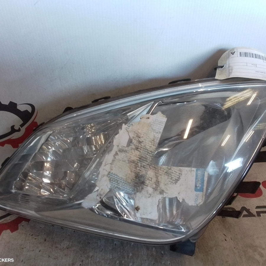 2003-2005 Toyota Prius Right Headlamp