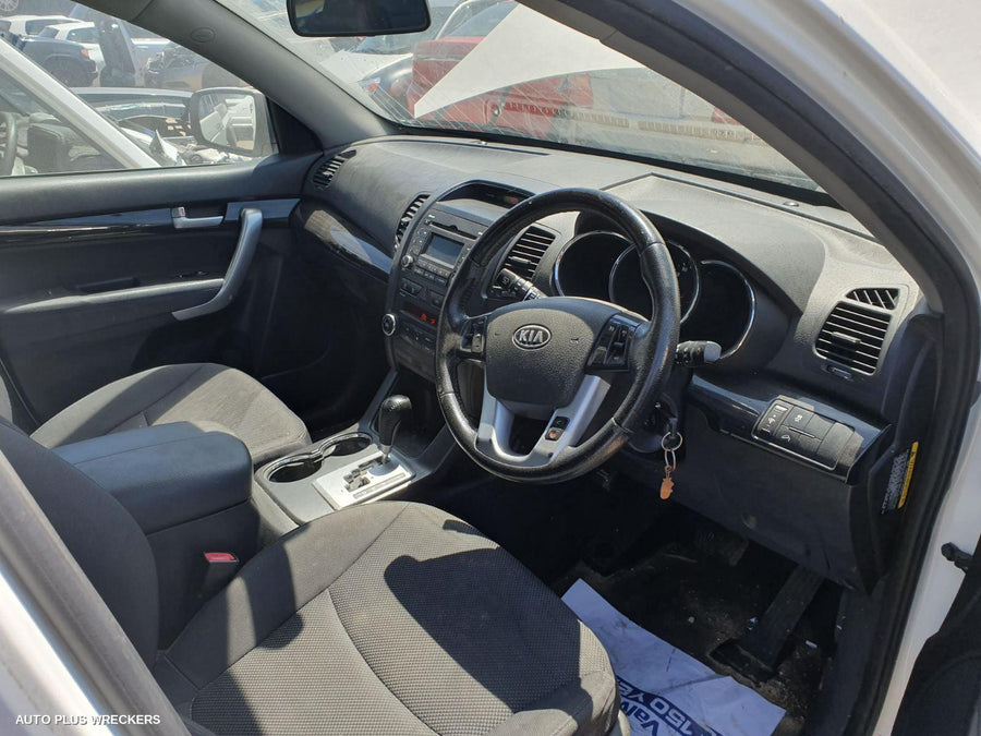 2011 Kia Sorento Left Indicator Fog Side