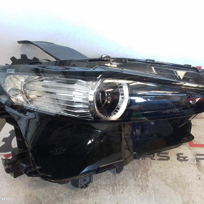 2019-2024 Mazda Cx30 Right Headlamp