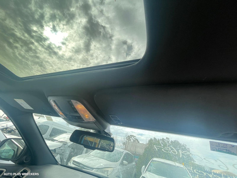 2014 JEEP GRANDCHEROKEE RIGHT FRONT DOOR WINDOW