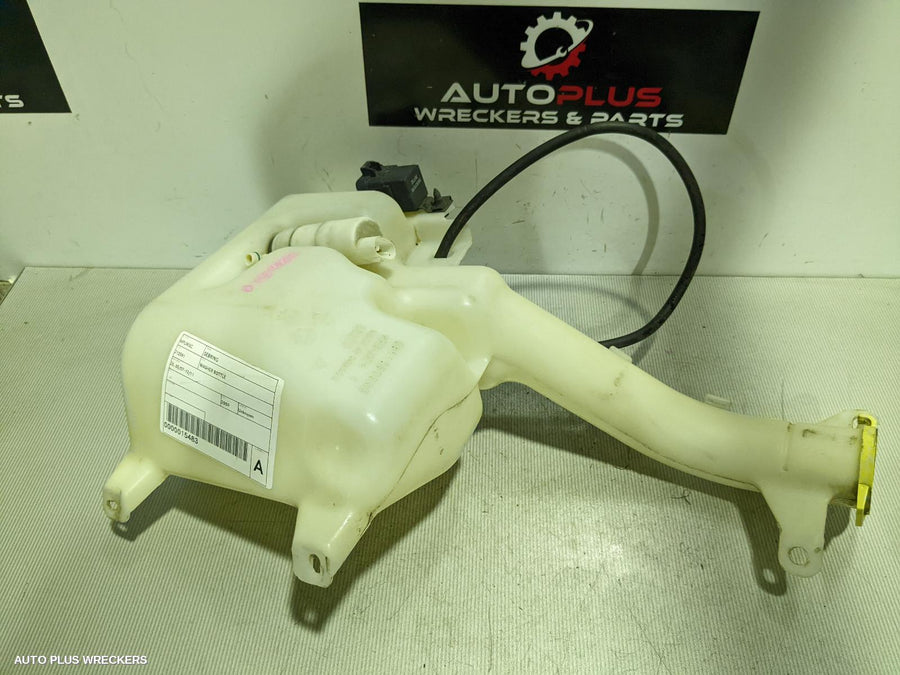 2009 Chrysler Sebring Washer Bottle