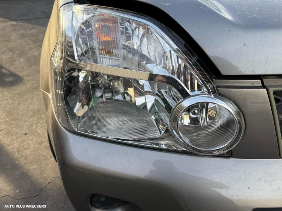 2010 Nissan Xtrail Headrest