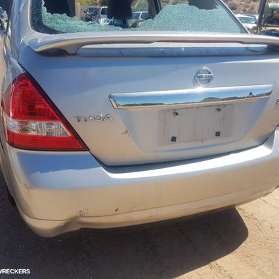 2006 Nissan Tiida Radiator