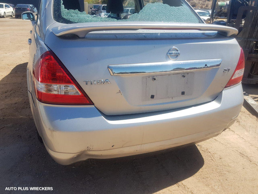 2006 Nissan Tiida Radiator