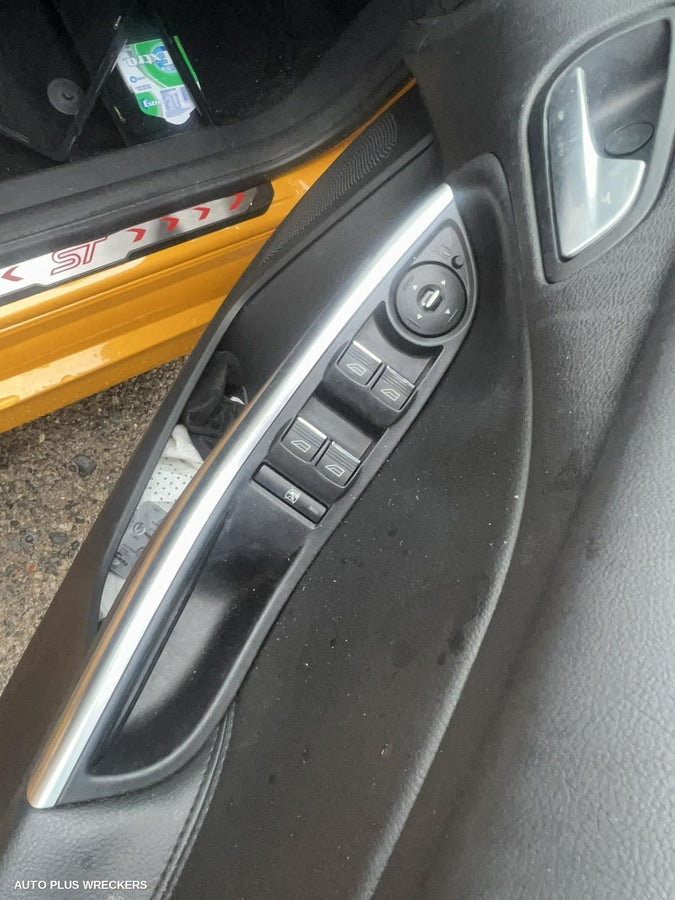 2012 Ford Focus Right Rear Door Sliding