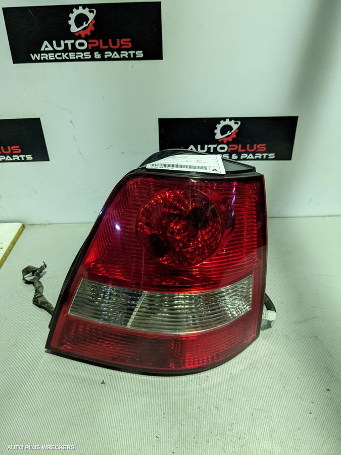 2007 Kia Sorento Right Taillight
