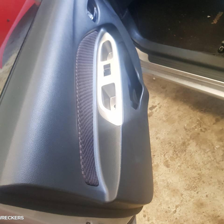 2006 Toyota Yaris Left Front Window Reg Motor