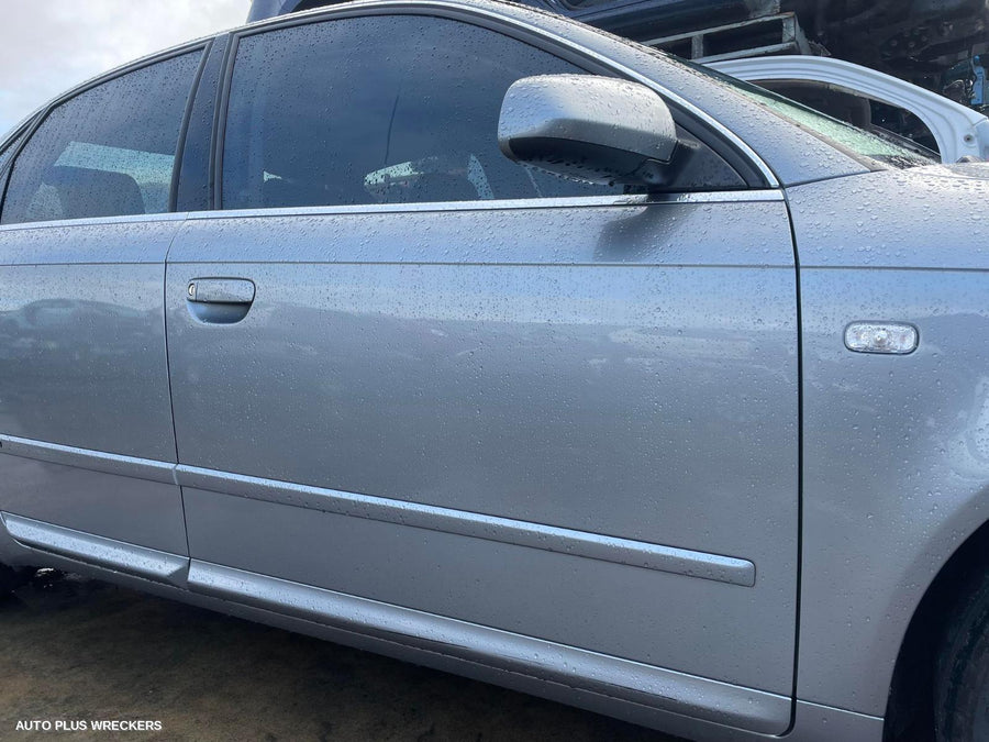 2004-2008 Audi A4 Left Rear Door Sliding