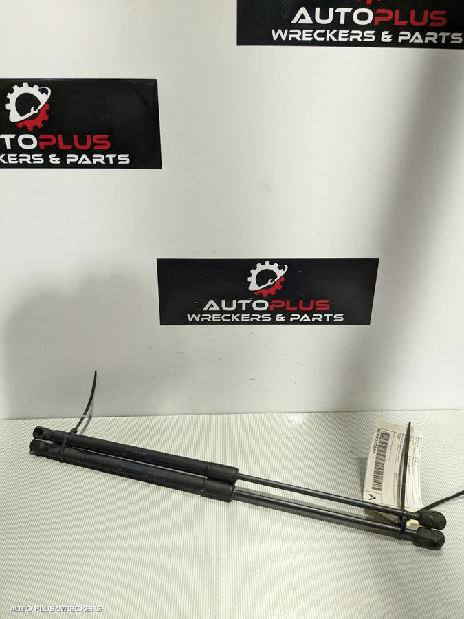 2010 Volkswagen Polo Hatch Strut
