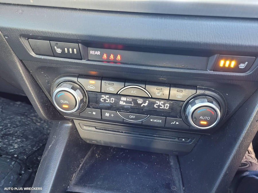 2016 Mazda 3 Right Front Door Window