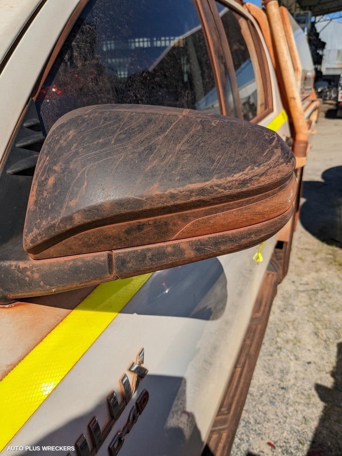 2019 Toyota Hilux Right Front Door Window