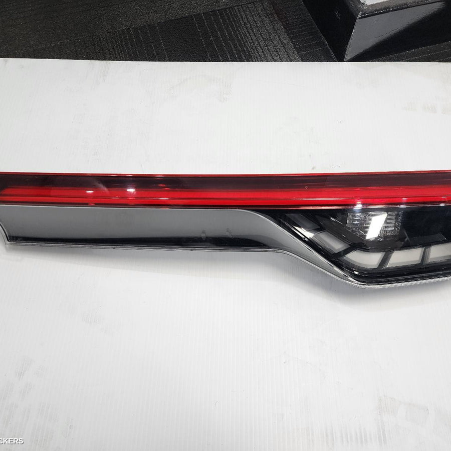 2021-2025 Honda Hrv Rear Garnish