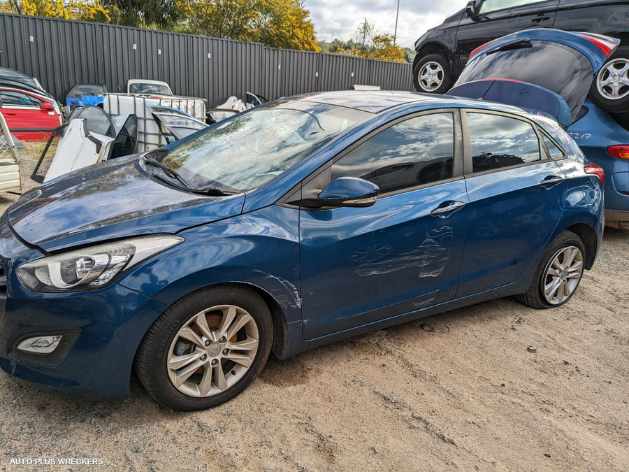 2014 Hyundai I30 Column