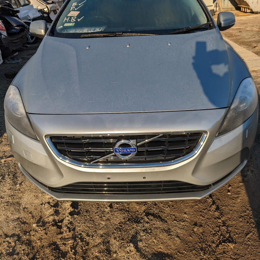 2016 Volvo S40 Right Front Door Window