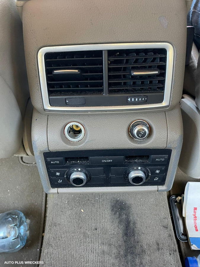 2011 Audi Q7 Hatch Strut