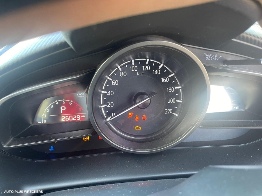 2019 Mazda 2 Right Front Hub Assembly