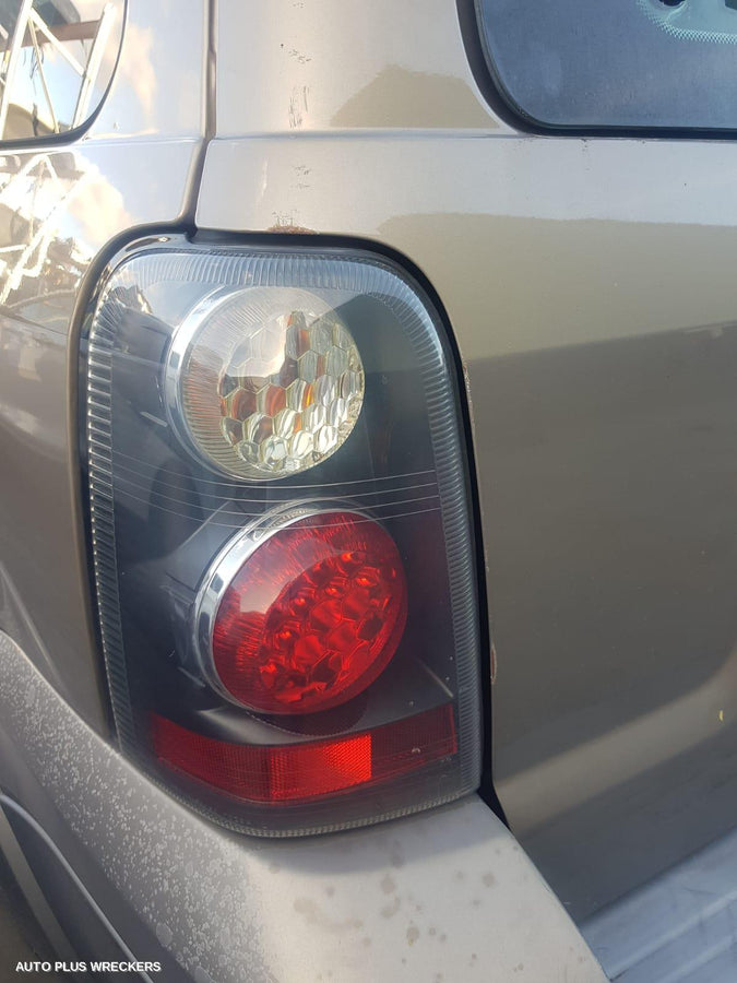 2007 Ford Escape Right Guard