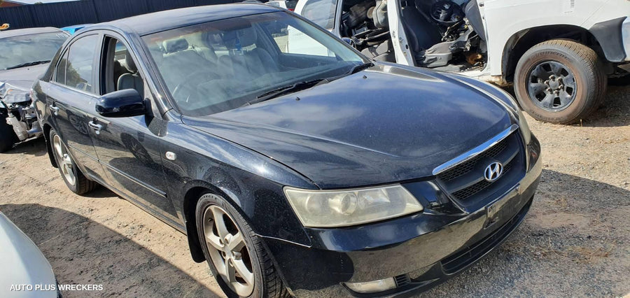 2006 Hyundai Sonata Right Headlamp