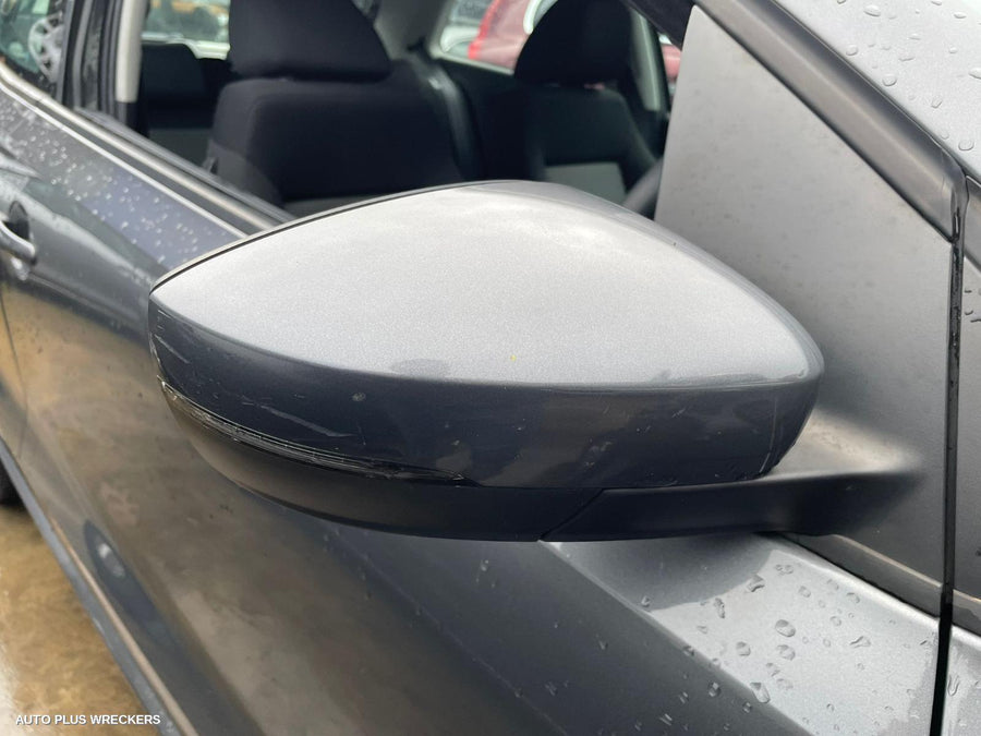 2011 Volkswagen Polo Left Front Window Reg Motor