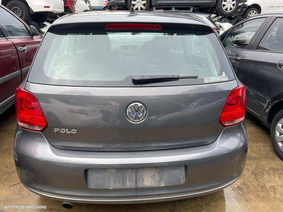 2011 Volkswagen Polo Right Taillight