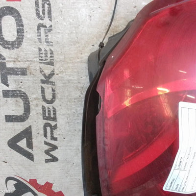 2003-2006 Subaru Liberty Right Taillight