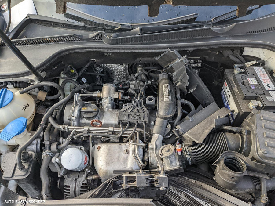 2011 VOLKSWAGEN GOLF LEFT REAR DOOR SLIDING